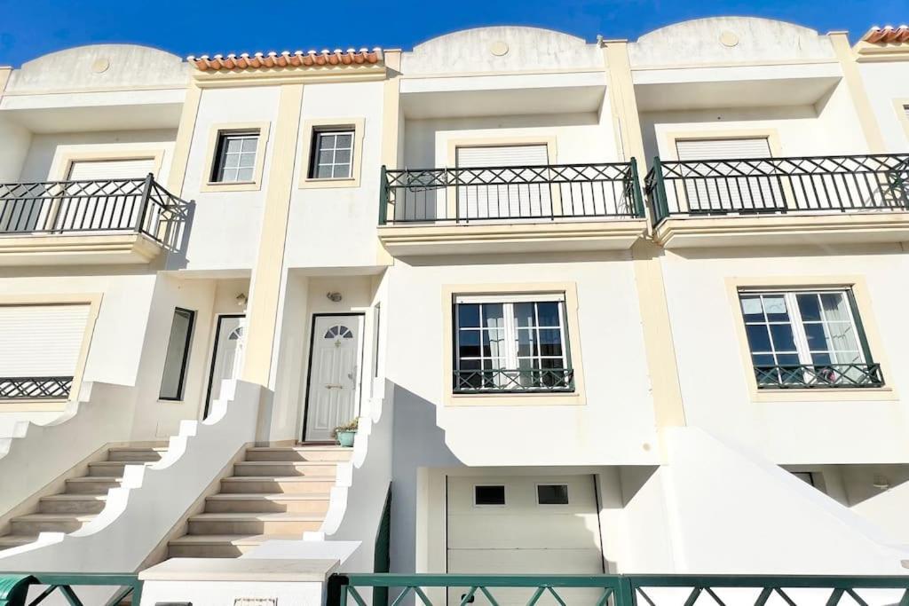 New! - The Surfer Pilot - Baleal 8Pax Villa Ferrel  Esterno foto